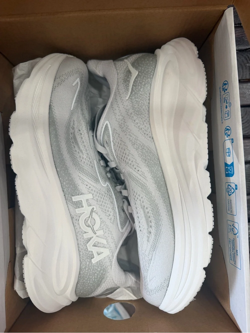 NWT Women's Hoka Clifton *Wide